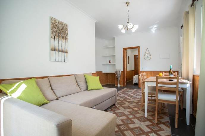 Imagen de la habitación del Hotel MarbellaCasadelMar. Foto 8