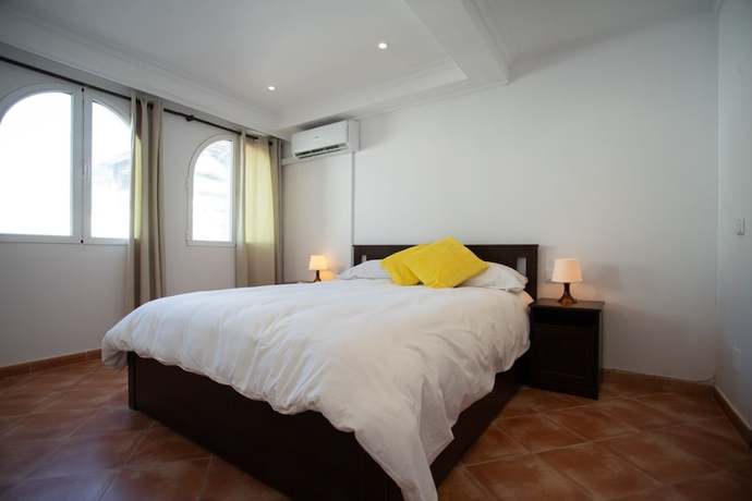 Imagen de la habitación del Hotel MarbellaCasadelMar. Foto 9