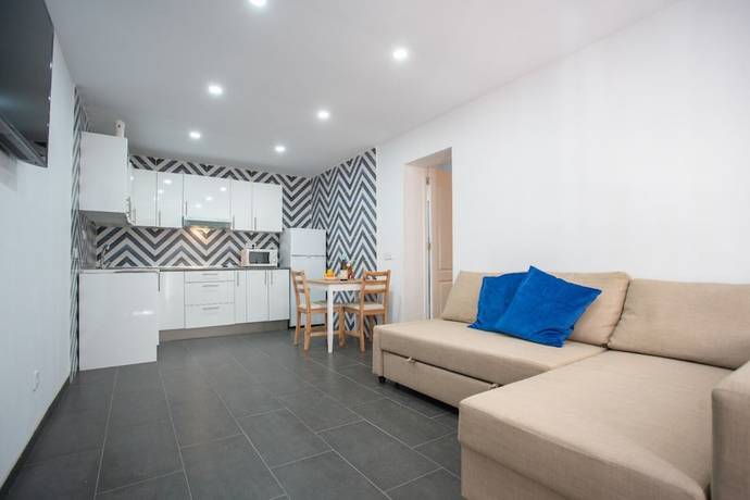 Imagen de la habitación del Hotel MarbellaCasadelMar. Foto 12