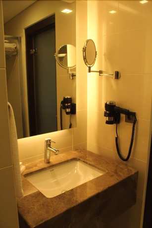 Imagen de la habitación del Hotel Marble. Foto 17