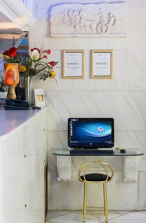 Imagen de los interiores del Hotel Marble House. Foto 16