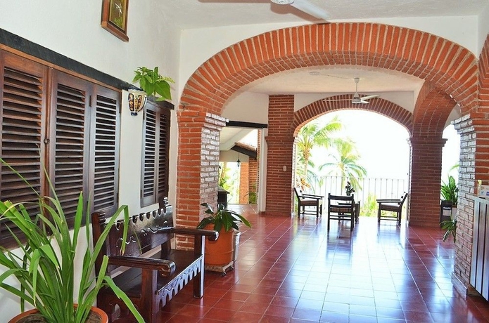 Imagen de los interiores del Hotel Marboka & Suites. Foto 9