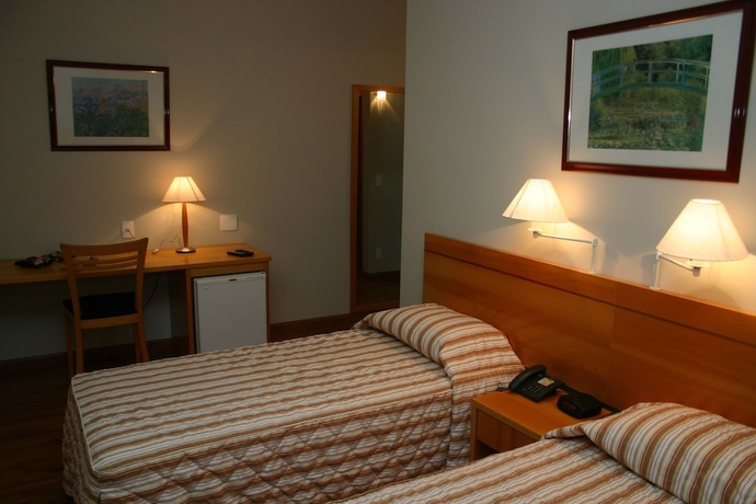 Imagen de la habitación del Hotel Marbor. Foto 5