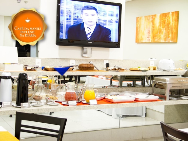Imagen del bar/restaurante del Hotel Marbor. Foto 4
