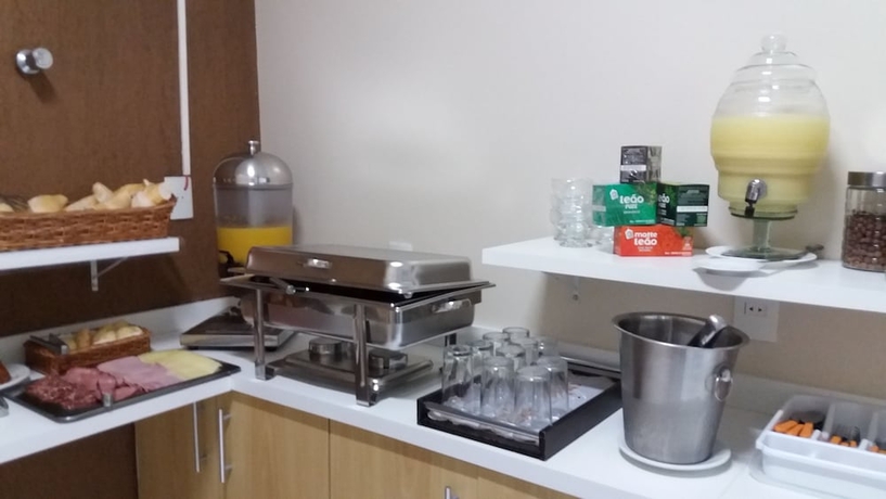 Imagen del bar/restaurante del Hotel Marcan. Foto 4