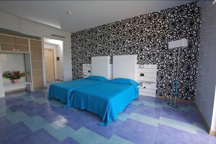 Imagen de la habitación del Hotel Marcaneto. Foto 8