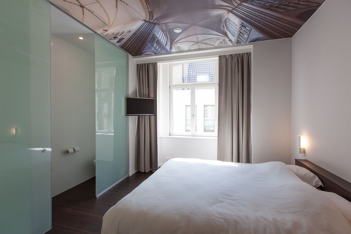 Imagen de la habitación del Hotel Marcel. Foto 14