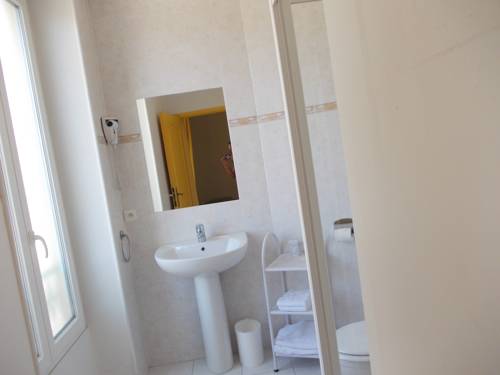 Imagen de la habitación del Hotel Marcellin. Foto 2