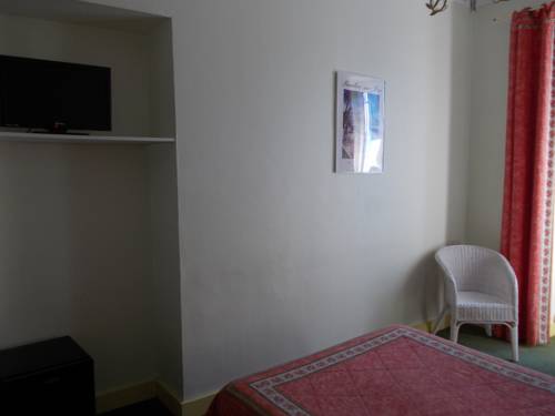 Imagen de la habitación del Hotel Marcellin. Foto 10