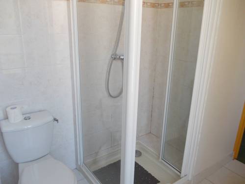 Imagen de la habitación del Hotel Marcellin. Foto 14