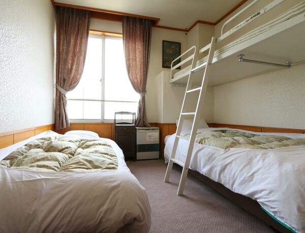 Imagen de la habitación del Hotel Marchen House Madarao. Foto 33