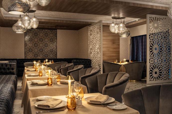 Imagen del bar/restaurante del Hotel Marchica Lagoon Resort. Foto 5