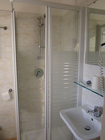 Imagen de la habitación del Hotel Marchina. Foto 3