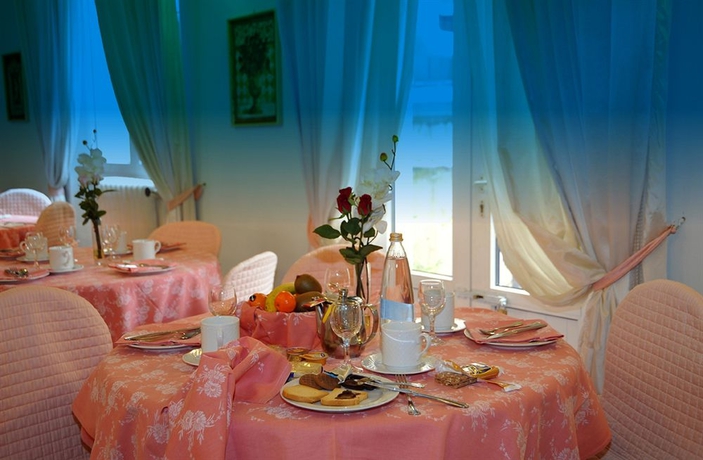 Imagen del bar/restaurante del Hotel Marchionni. Foto 2