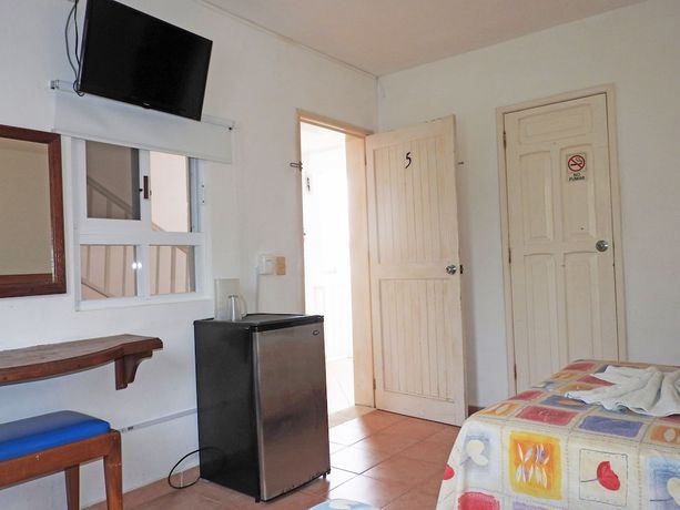 Imagen de la habitación del Hotel Marcianito. Foto 8