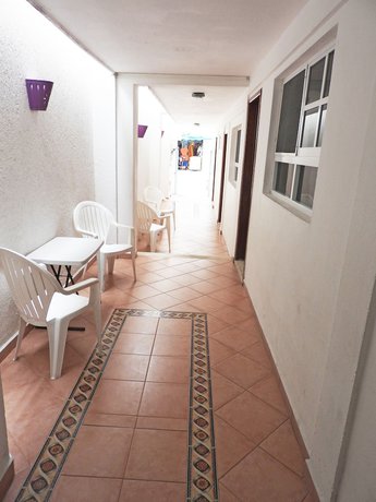 Imagen de los interiores del Hotel Marcianito. Foto 19