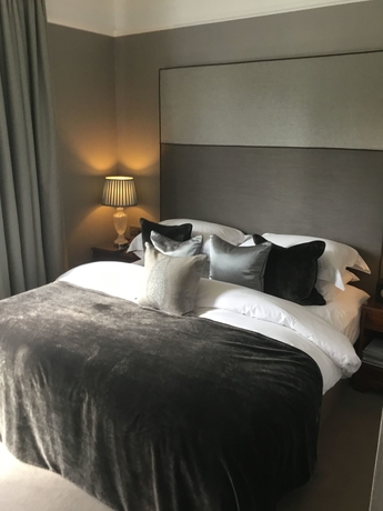 Imagen de la habitación del Hotel Marcliffe and Spa. Foto 6