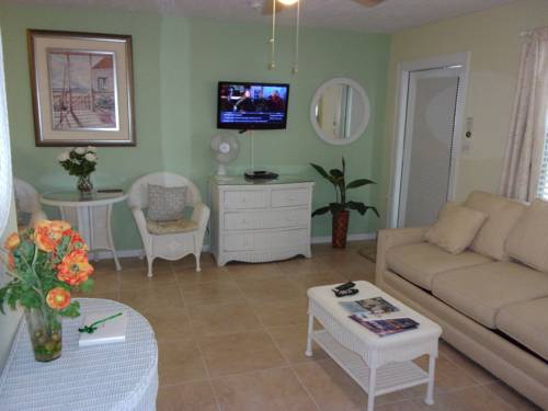 Imagen de la habitación del Hotel Marco Island Lakeside Inn. Foto 7