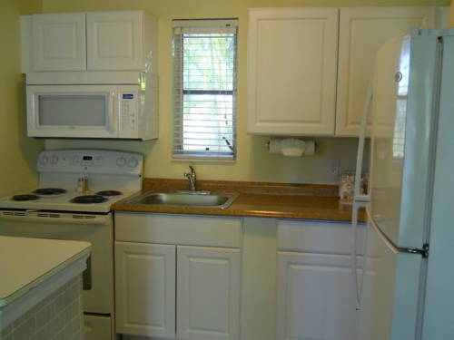 Imagen de la habitación del Hotel Marco Island Lakeside Inn. Foto 12