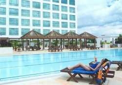 Imagen de la piscina del Hotel Marco Polo Davao. Foto 9