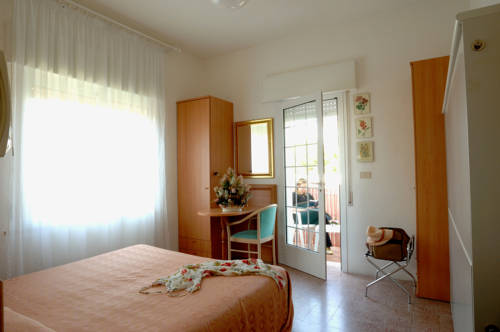 Imagen de la habitación del Hotel Marco Polo, Lignano Sabbiadoro. Foto 4