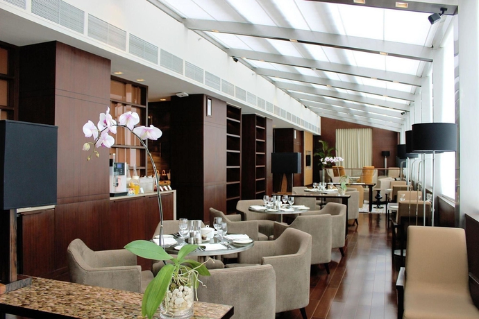 Imagen del bar/restaurante del Hotel Marco Polo Ortigas Manila. Foto 3