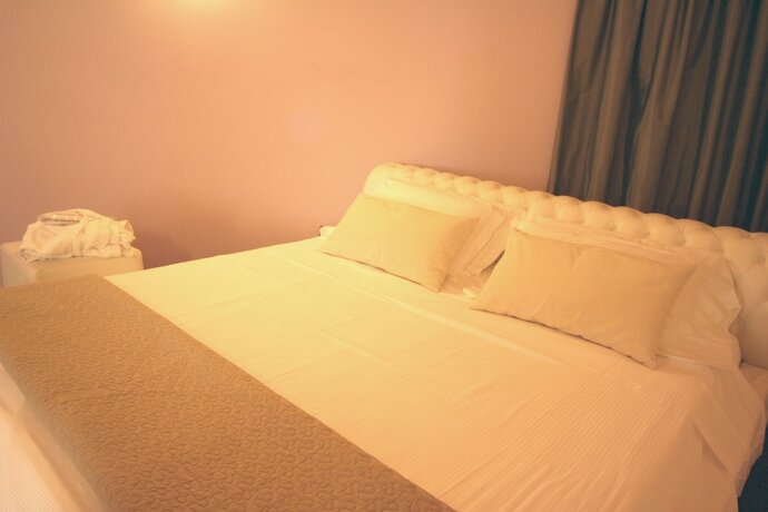 Imagen de la habitación del Hotel Marco Polo Suite Resort. Foto 17
