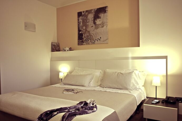 Imagen de la habitación del Hotel Marco Polo Suite Resort. Foto 20
