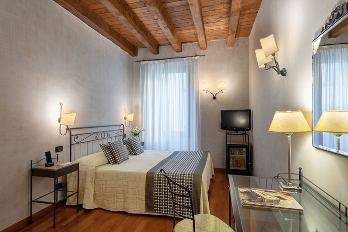 Imagen de la habitación del Hotel Marco Polo, Verona. Foto 2