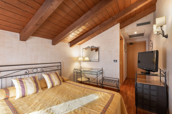 Imagen de la habitación del Hotel Marco Polo, Verona. Foto 4