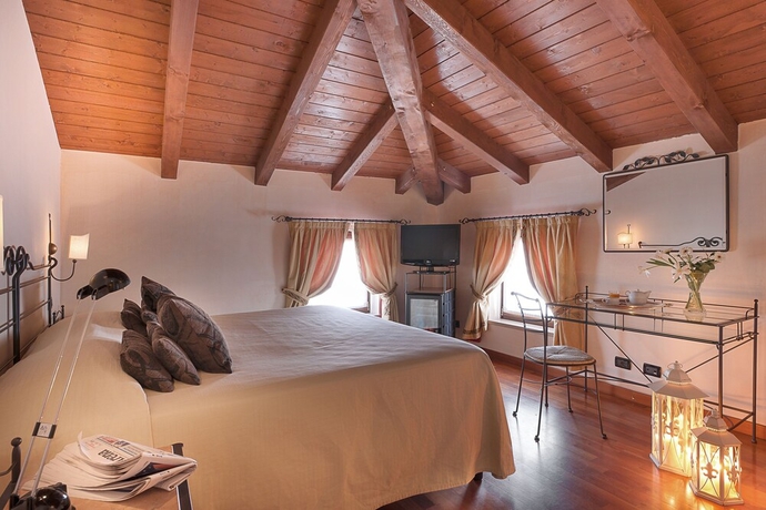 Imagen de la habitación del Hotel Marco Polo, Verona. Foto 11