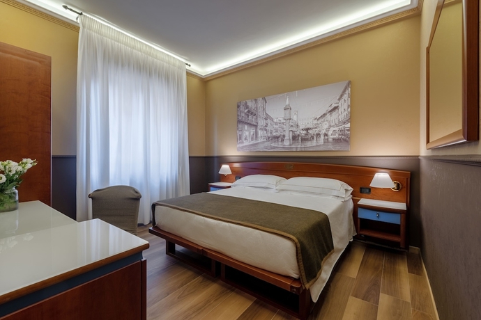 Imagen de la habitación del Hotel Marco Polo, Verona. Foto 15