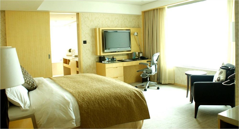 Imagen de la habitación del Hotel Marco Polo Wuhan. Foto 2