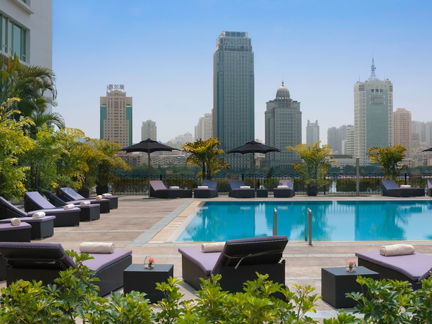 Imagen de la piscina del Hotel Marco Polo Xiamen. Foto 15