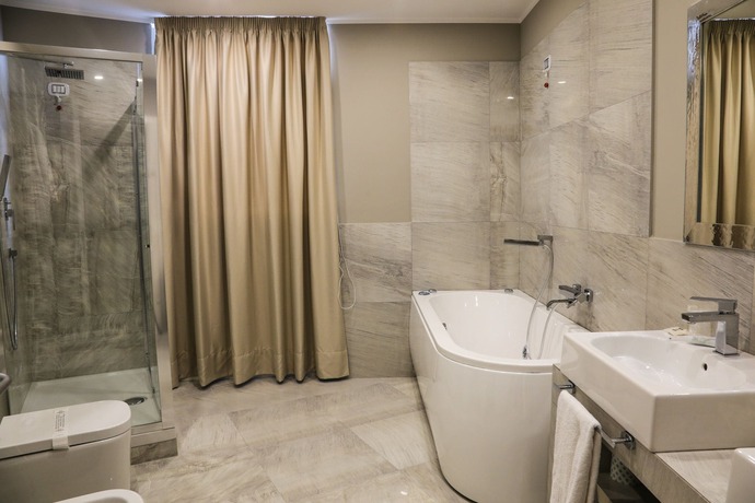 Imagen de la habitación del Hotel Marconi, Cosenza. Foto 8