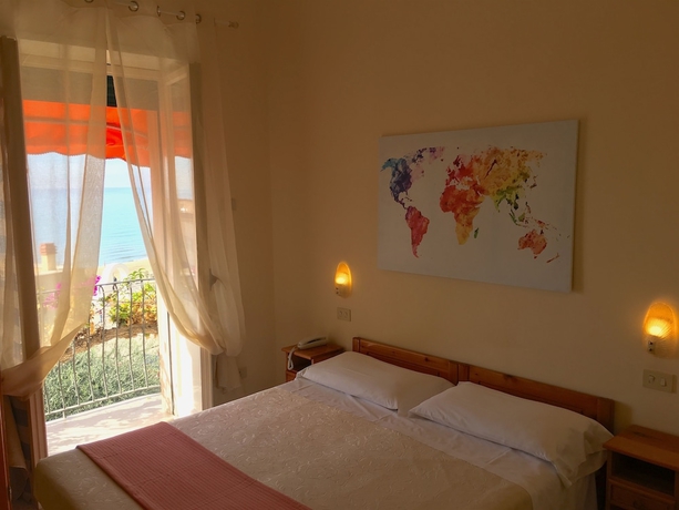 Imagen de la habitación del Hotel Marconi, Sperlonga. Foto 18