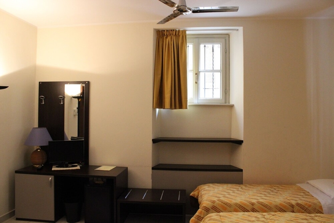 Imagen de la habitación del Hotel Marco's. Foto 6