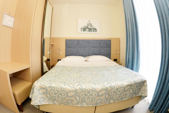 Imagen de la habitación del Hotel Marco's. Foto 8