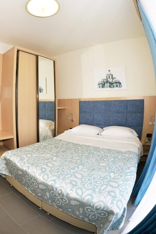 Imagen de la habitación del Hotel Marco's. Foto 9