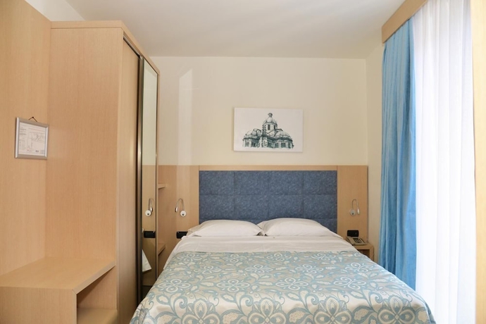 Imagen de la habitación del Hotel Marco's. Foto 15
