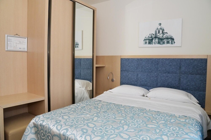 Imagen de la habitación del Hotel Marco's. Foto 16