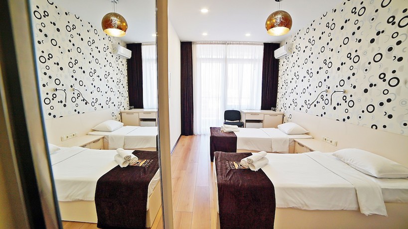 Imagen de la habitación del Hotel Mardi Plaza. Foto 18
