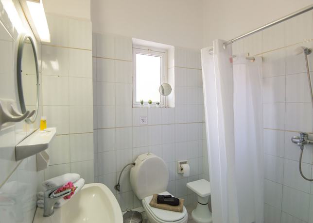 Imagen de la habitación del Hotel Mardinik. Foto 15
