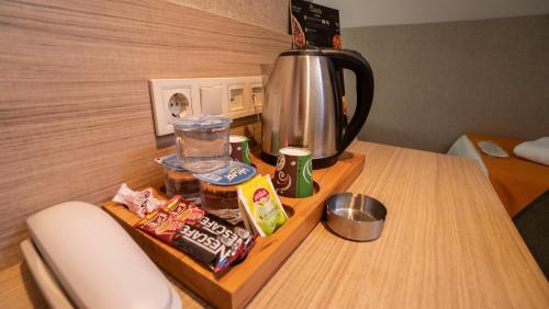 Imagen de la habitación del Hotel Mardy Suit. Foto 5