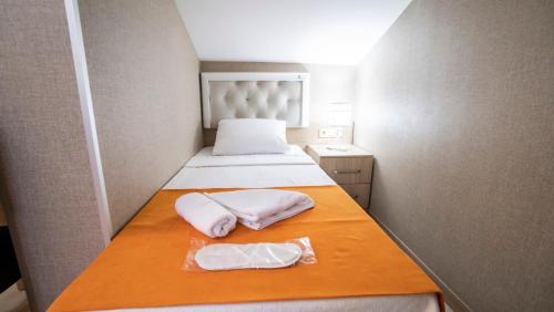 Imagen de la habitación del Hotel Mardy Suit. Foto 8