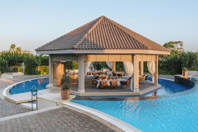 Imagen de los interiores del Hotel Mare Ayia Napa. Foto 7