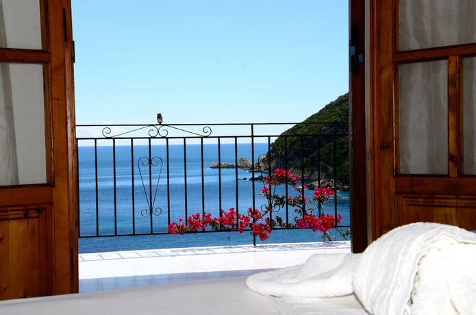 Imagen de la habitación del Hotel Mare Blu, Agia Kyriaki. Foto 16