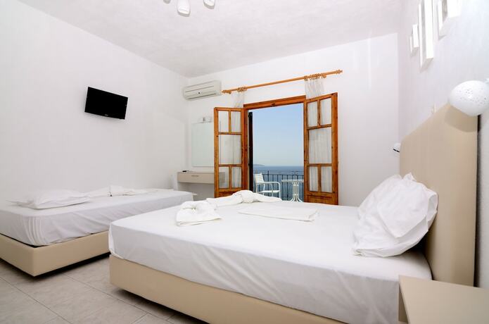 Imagen general del Hotel Mare Blu, Agia Kyriaki. Foto 6