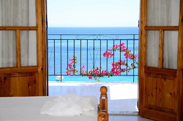 Imagen general del Hotel Mare Blu, Agia Kyriaki. Foto 12