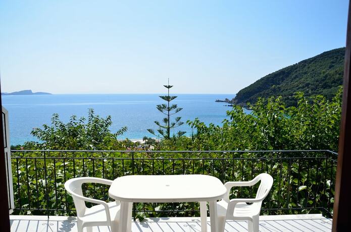 Imagen de la habitación del Hotel Mare Blu, Agia Kyriaki. Foto 20
